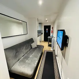  Apartment Exclusive Private One Bedroom United Kingdom