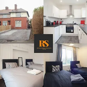  Holiday home Lovely 2 Bedroom House Central Location United Kingdom