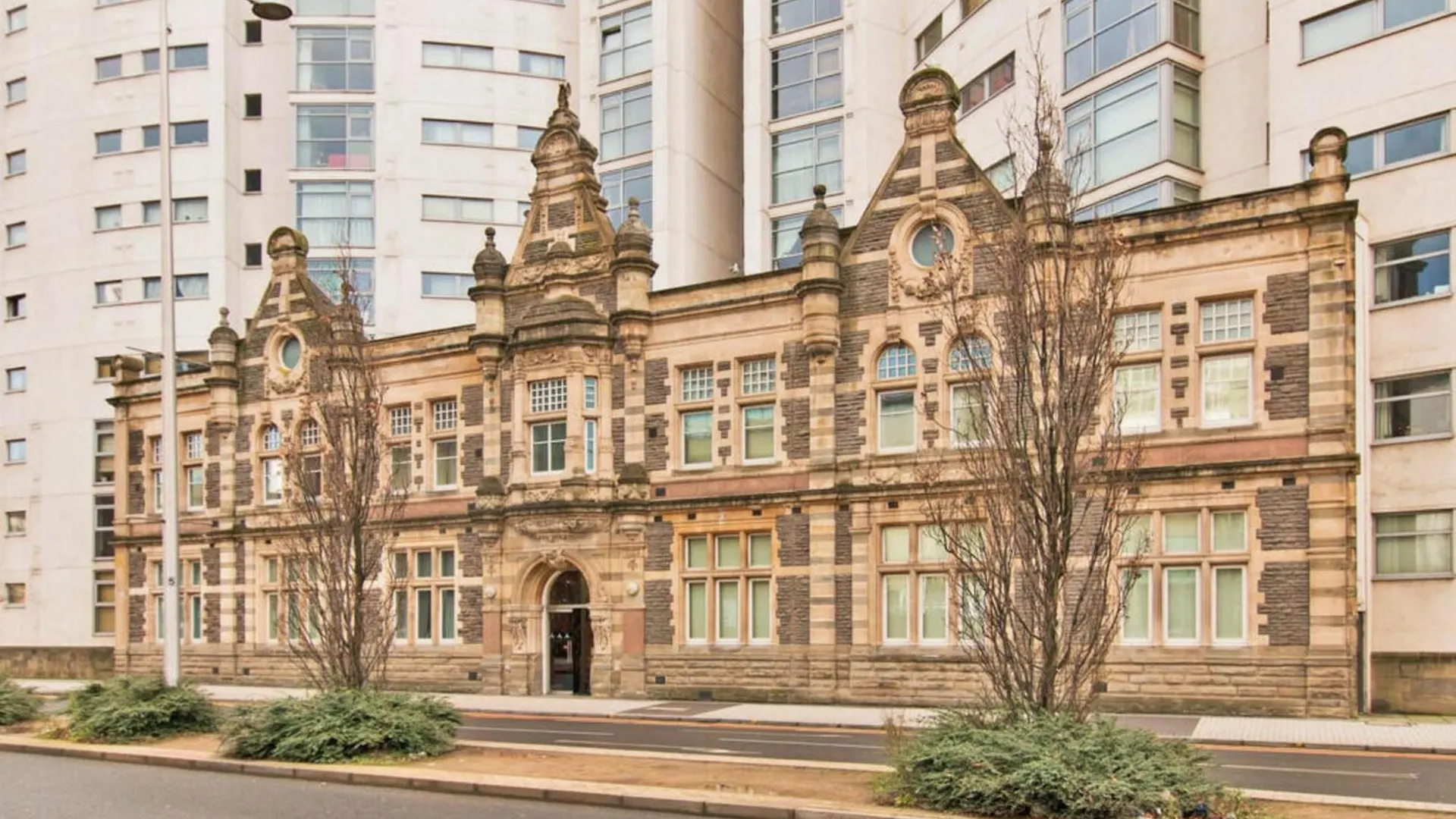Stunning Spacious City Apartment With Free Parking United Kingdom