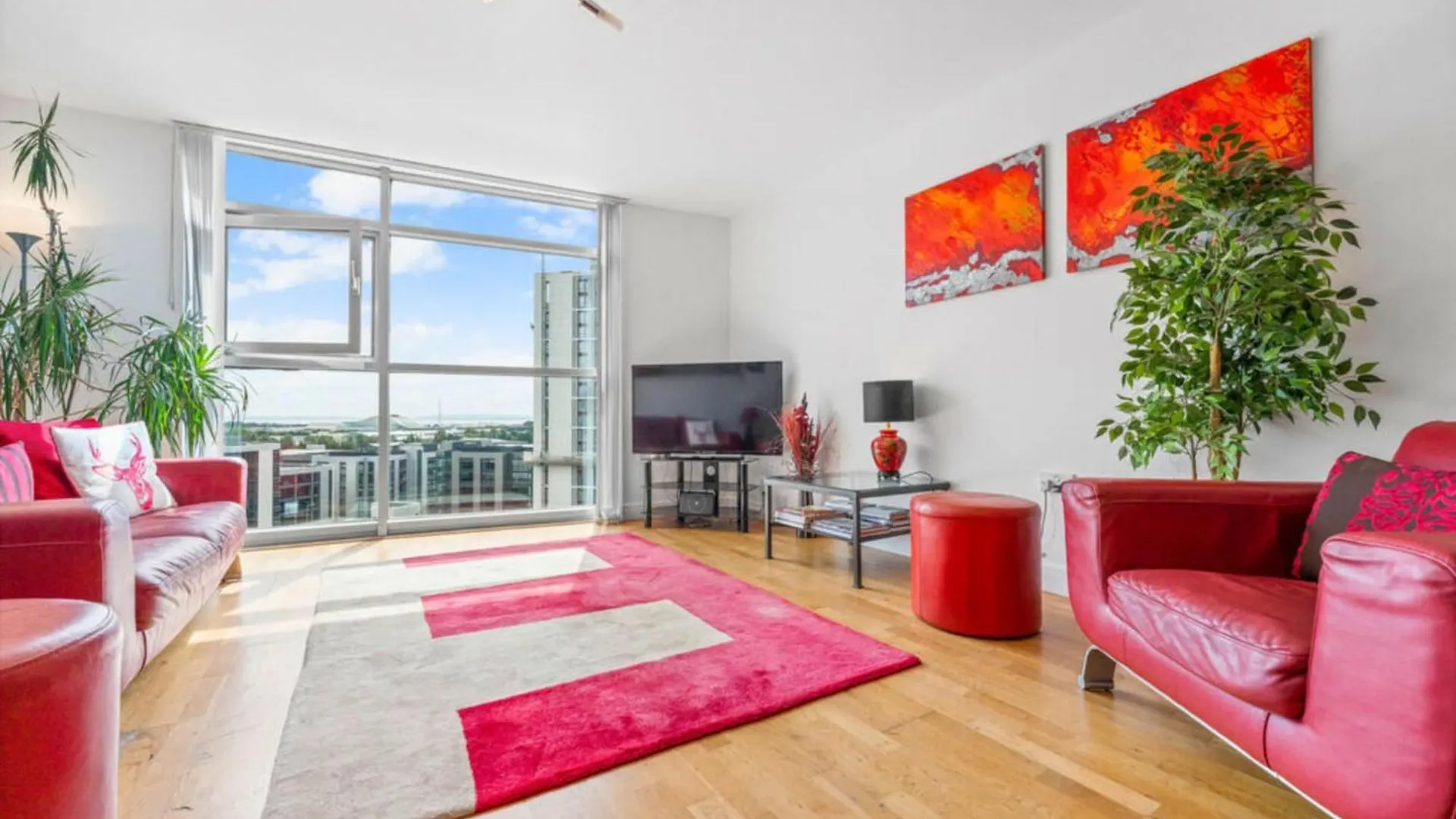 Stunning Spacious City Apartment With Free Parking 0*, Cardiff United Kingdom